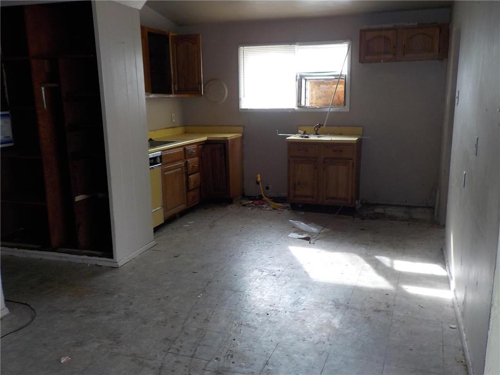 dating a lady older than you