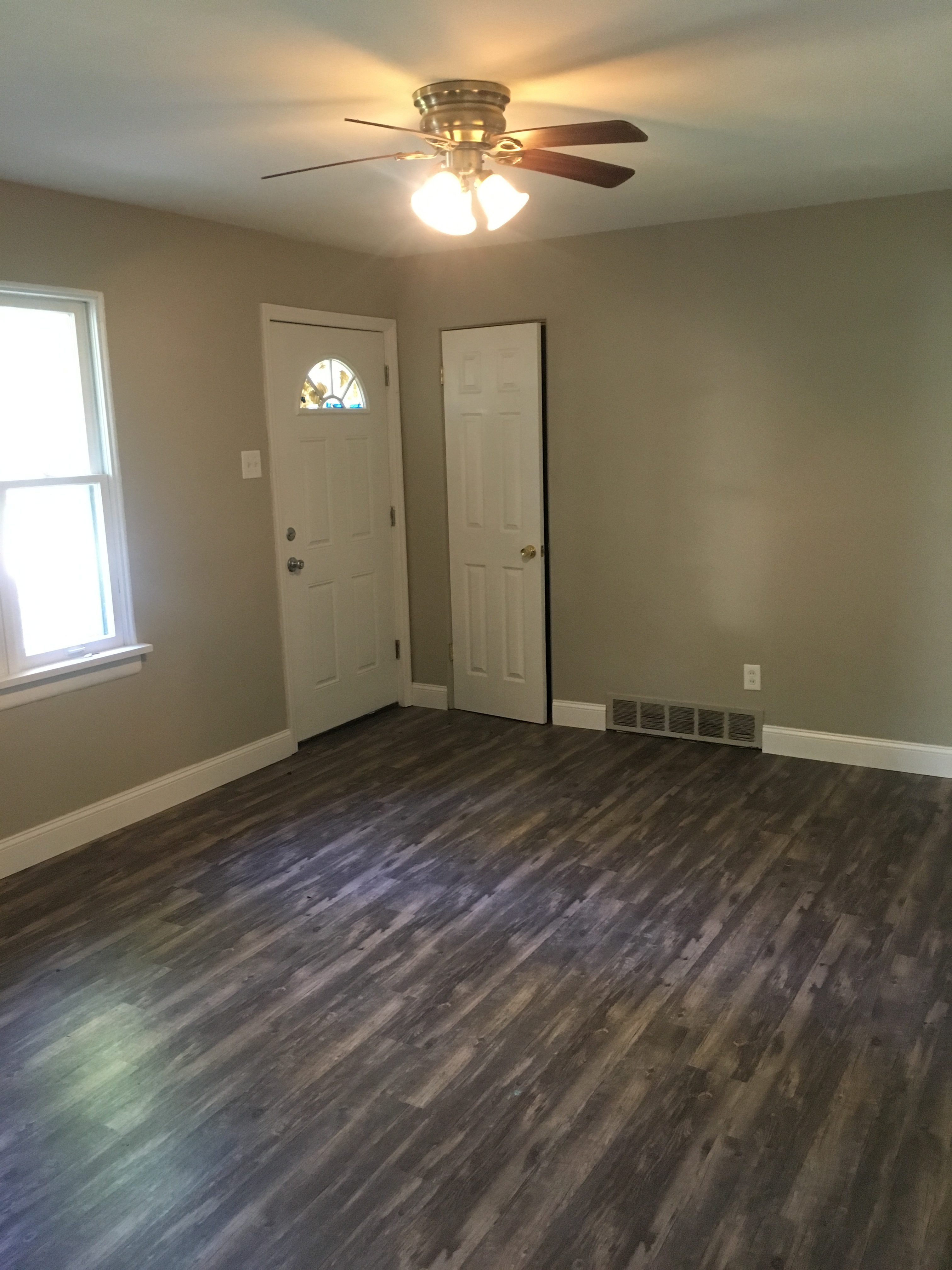 9757 Vickie Avenue St Louis Mo 63136 Hybrid Real Estate