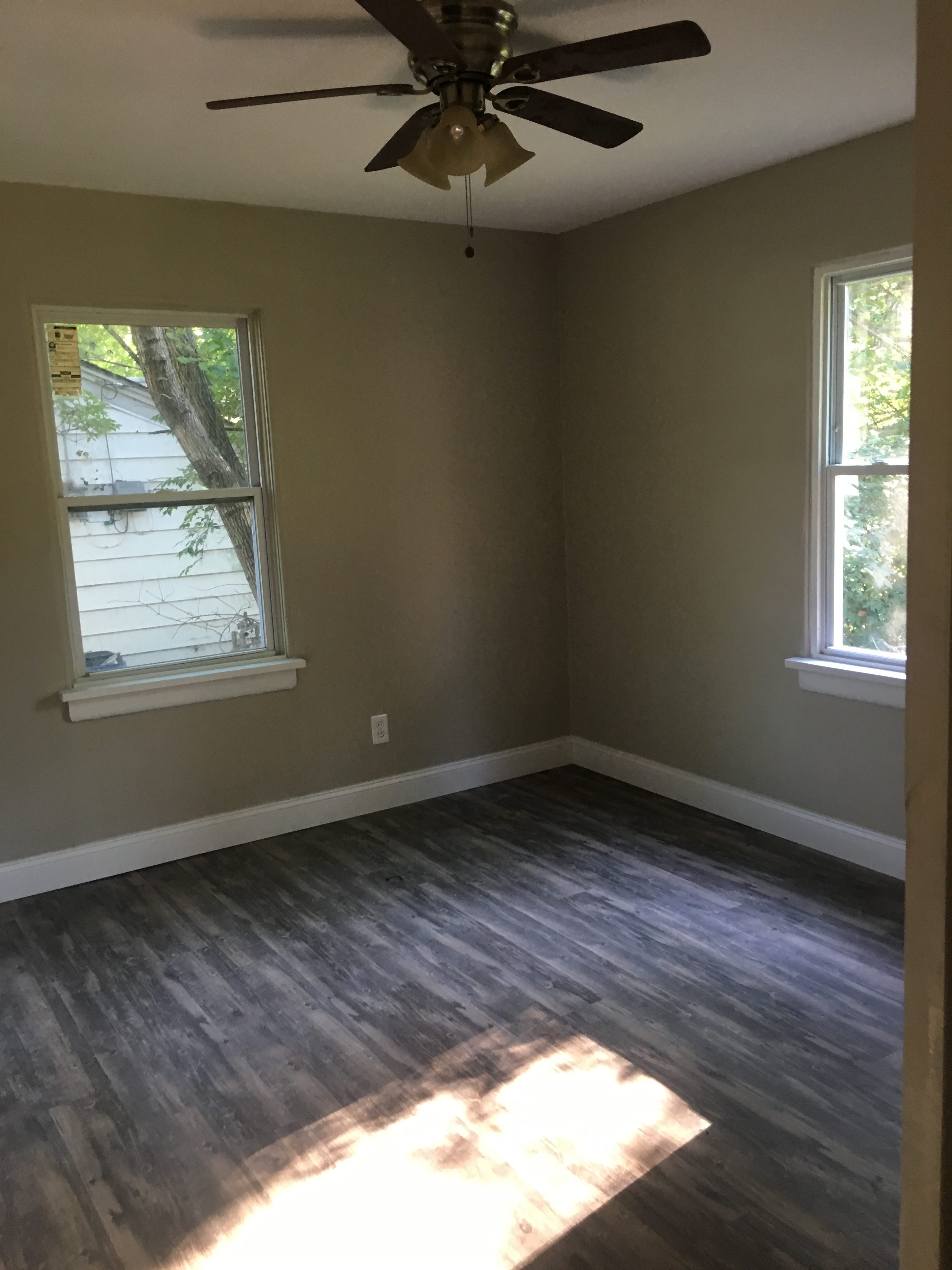 9757 Vickie Avenue St Louis Mo 63136 Hybrid Real Estate